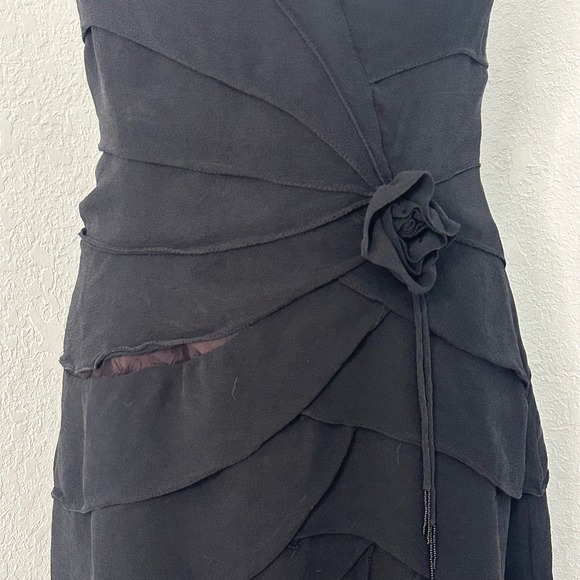 Lillie‎ Rubin Black Silk Tiered Ruffled Rose Accent Sheath Dress Size 8 - Picture 7 of 8